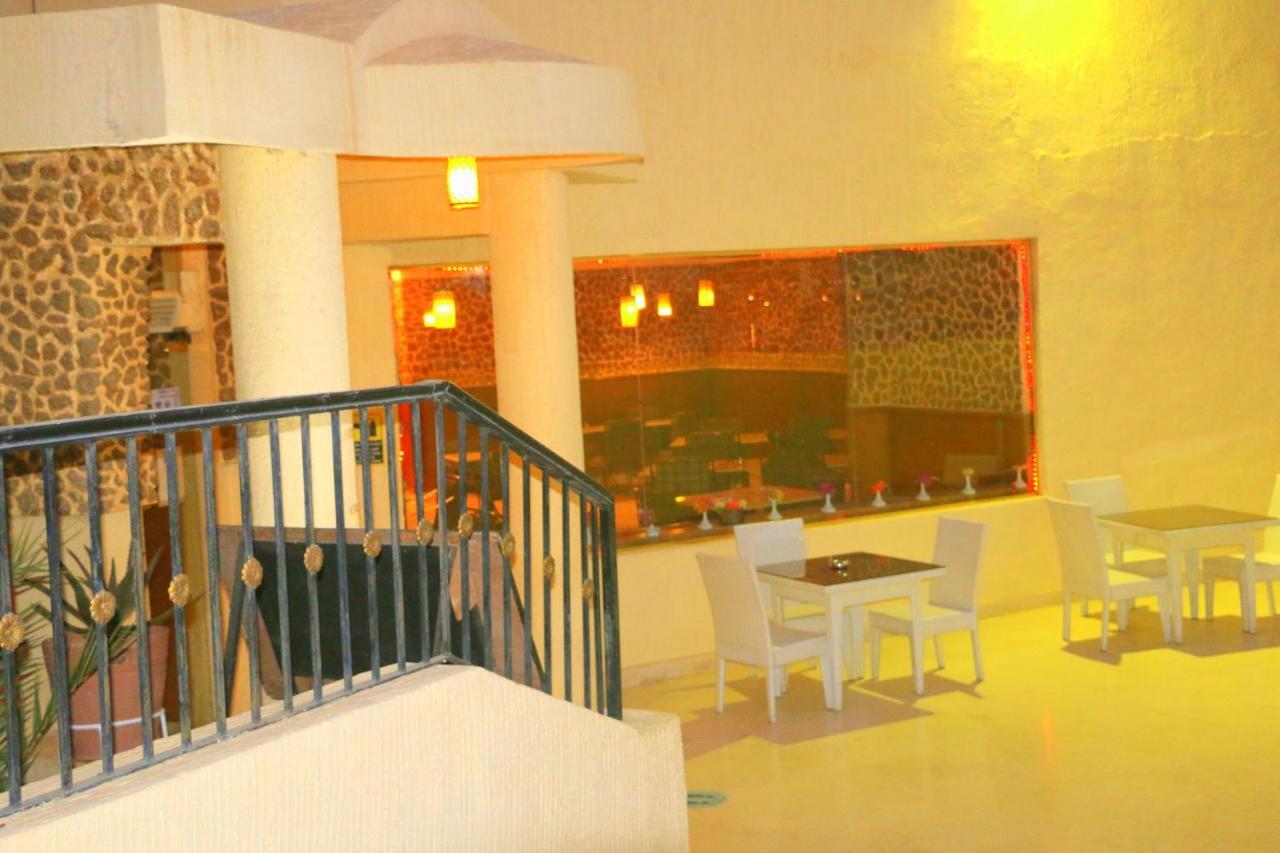 Royal Naama Bay Resort シャルム・エル・シェイク エクステリア 写真